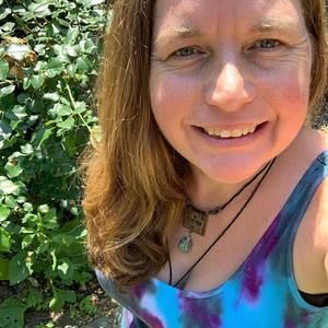 Meet your Posher, Carrie